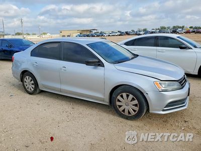 Czwarte zdjęcie samochodu z boku: 2015 VOLKSWAGEN JETTA BASE VIN:3VW2K7AJ3FM253237 - miniatura