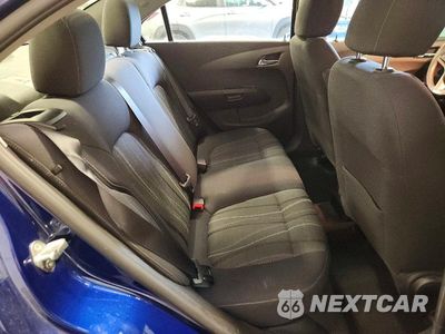 Zdjęcie 10 z 12 samochodu: 2013 CHEVROLET SONIC LT VIN:1G1JC5SH0D4247733 - miniatura