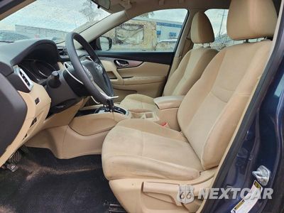 Zdjęcie 7 z 14 samochodu: 2016 NISSAN ROGUE S VIN:KNMAT2MT2GP596497 - miniatura