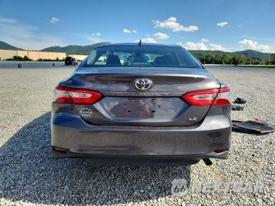 Zdjęcie 6 z 13 samochodu: 2020 TOYOTA CAMRY LE VIN:4T1C11AK5LU356128 - miniatura