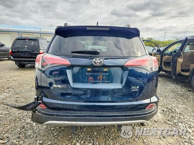 Zdjęcie 6 z 14 samochodu: 2018 TOYOTA RAV4 XLE VIN:JTMRFREV8JJ176482 - miniatura