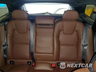Zdjęcie 10 z 13 samochodu: 2018 VOLVO XC60 T6 VIN:LYVA22RK3JB073107 - miniatura