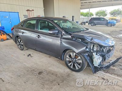 Czwarte zdjęcie samochodu z boku: 2018 NISSAN SENTRA SL VIN:3N1AB7AP5JY311534 - miniatura