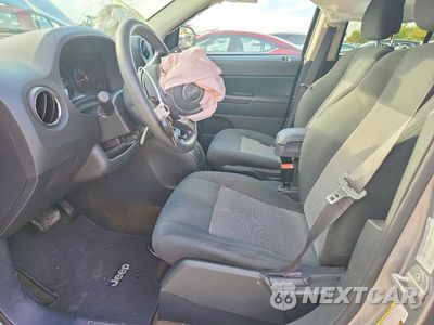 Zdjęcie 7 z 12 samochodu: 2016 JEEP COMPASS SPORT VIN:1C4NJCBA5GD664761 - miniatura