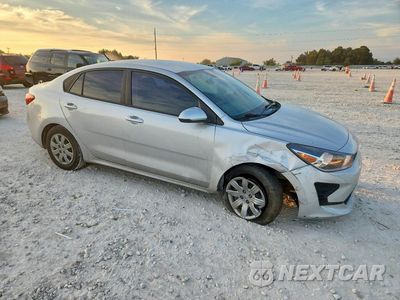 Czwarte zdjęcie samochodu z boku: 2023 KIA RIO S VIN:3KPA24AD8PE545517 - miniatura
