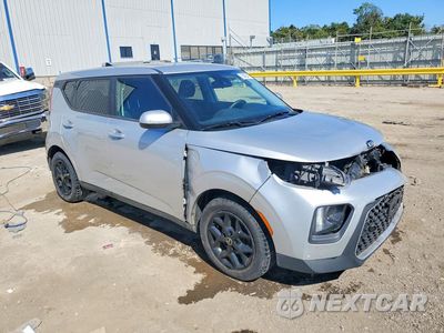 Czwarte zdjęcie samochodu z boku: 2020 KIA SOUL S VIN:KNDJ23AU3L7729798 - miniatura