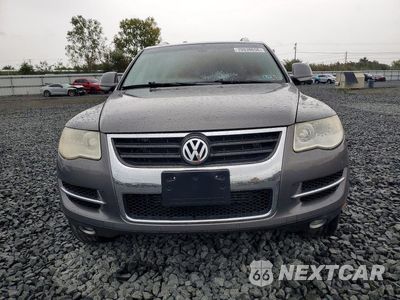 Piąte zdjęcie samochodu w środku: 2009 VOLKSWAGEN TOUAREG 2 V6 VIN:WVGBE77LX9D017182 - miniatura