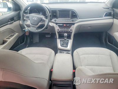 Zdjęcie 8 z 12 samochodu: 2017 HYUNDAI ELANTRA SE VIN:5NPD84LF5HH035570 - miniatura