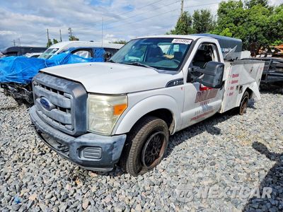 2014 FORD F250 SUPER DUTY 1FTBF2A6XEEB27578 - główne zdjęcie licytacji z USA - miniatura