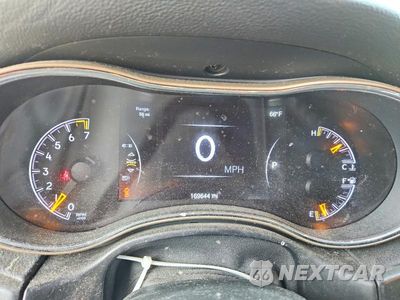 Zdjęcie 9 z 13 samochodu: 2015 JEEP GRAND CHEROKEE LAREDO VIN:1C4RJFAG2FC791996 - miniatura