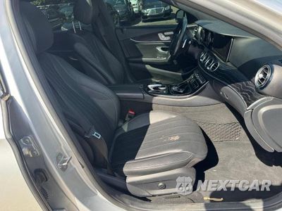 Piąte zdjęcie samochodu w środku: 2017 MERCEDES-BENZ E 300 4MATIC VIN:WDDZF4KB8HA244034 - miniatura