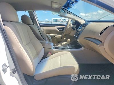 Zdjęcie 7 z 12 samochodu: 2015 NISSAN ALTIMA 2.5 SV VIN:1N4AL3AP0FC143312 - miniatura