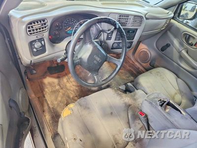 Zdjęcie 8 z 12 samochodu: 2003 GMC SONOMA VIN:1GTCS14H938251201 - miniatura