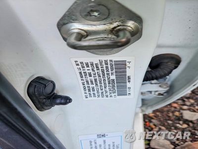 Zdjęcie 12 z 12 samochodu: 2019 HONDA INSIGHT EX VIN:19XZE4F55KE034545 - miniatura