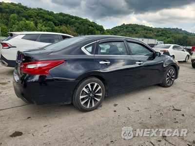 Trzecie zdjęcie samochodu z tyłu: 2018 NISSAN ALTIMA 2.5 SV VIN:1N4AL3AP3JC246166 - miniatura