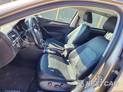 Zdjęcie 7 z 12 samochodu: 2016 VOLKSWAGEN PASSAT SE VIN:1VWBS7A39GC011783 - miniatura