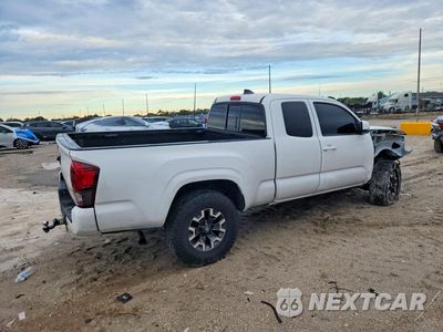 Trzecie zdjęcie samochodu z tyłu: 2023 TOYOTA TACOMA SR V6 VIN:3TYRZ5CN7PT029072 - miniatura