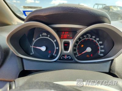 Zdjęcie 9 z 12 samochodu: 2013 FORD FIESTA SE VIN:3FADP4BJ0DM225232 - miniatura