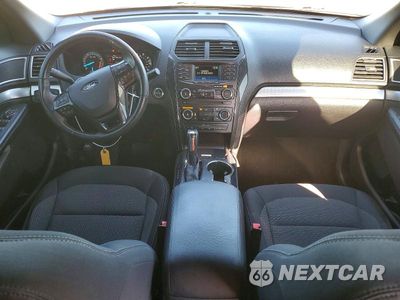 Zdjęcie 8 z 13 samochodu: 2017 FORD EXPLORER XLT VIN:1FM5K7D88HGC55745 - miniatura