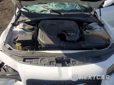 Zdjęcie 11 z 12 samochodu: 2018 CHRYSLER 300 S VIN:2C3CCABG7JH278190 - miniatura