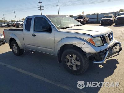 Czwarte zdjęcie samochodu z boku: 2006 NISSAN FRONTIER SE VIN:1N6AD06W06C421449 - miniatura