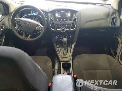 Zdjęcie 8 z 13 samochodu: 2017 FORD FOCUS SEL VIN:1FADP3M25HL213049 - miniatura