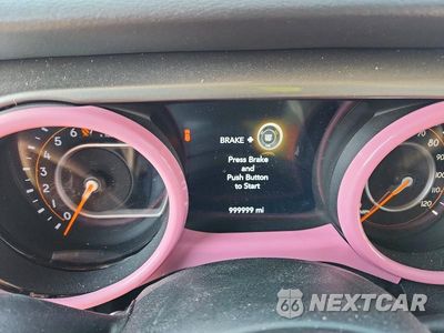 Zdjęcie 9 z 13 samochodu: 2018 JEEP WRANGLER UNLIMITED SAHARA VIN:1C4HJXEG8JW211217 - miniatura