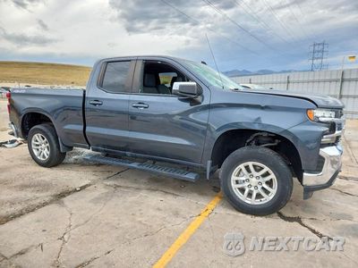 Czwarte zdjęcie samochodu z boku: 2021 CHEVROLET SILVERADO K1500 LT VIN:1GCRYJEK2MZ362252 - miniatura