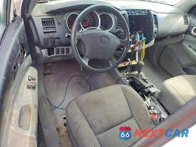 Zdjęcie 8 z 13 samochodu: 2008 TOYOTA TACOMA BASE VIN:5TETX22N38Z592034 - miniatura