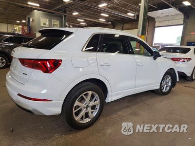 Trzecie zdjęcie samochodu z tyłu: 2023 AUDI Q3 PREMIUM 40 VIN:WA1AUCF35P1139759 - miniatura