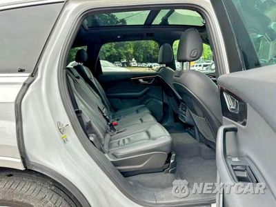 Zdjęcie 8 z 10 samochodu: 2020 AUDI Q7 PREMIUM VIN:WA1AXAF71LD011266 - miniatura