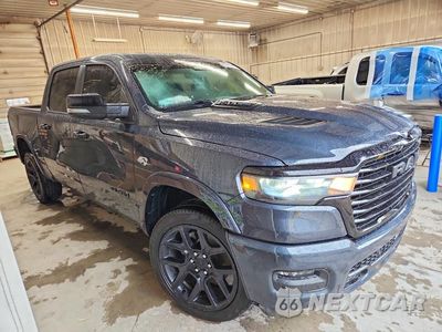 Czwarte zdjęcie samochodu z boku: 2026 RAM 1500 LARAMIE VIN:1C6SRFJT5TN274609 - miniatura