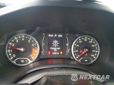 Zdjęcie 9 z 13 samochodu: 2016 JEEP RENEGADE LATITUDE VIN:ZACCJABT7GPE37098 - miniatura
