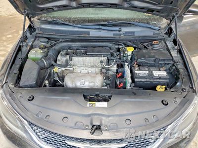 Zdjęcie 11 z 12 samochodu: 2015 CHRYSLER 200 LIMITED VIN:1C3CCCAB4FN657129 - miniatura