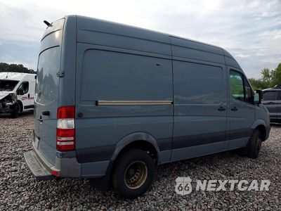Trzecie zdjęcie samochodu z tyłu: 2016 MERCEDES-BENZ SPRINTER 3500 DELIVERY VAN VIN:WD3PF3DC3GP209442 - miniatura