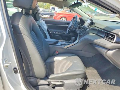 Zdjęcie 7 z 12 samochodu: 2022 TOYOTA CAMRY SE VIN:4T1G11AK1NU075593 - miniatura