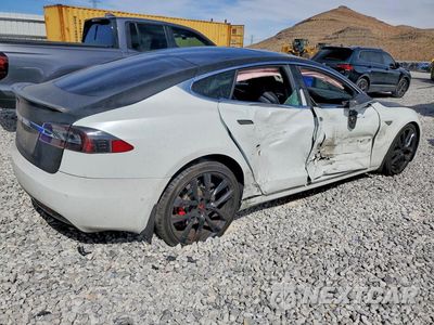 Trzecie zdjęcie samochodu z tyłu: 2016 TESLA MODEL S VIN:5YJSA1E44GF133007 - miniatura