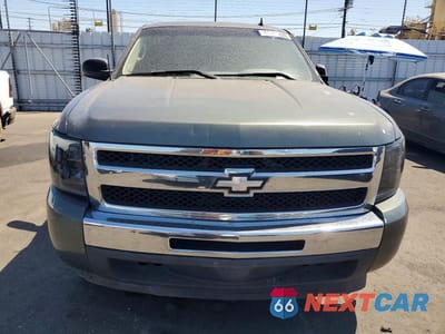 Piąte zdjęcie samochodu w środku: 2011 CHEVROLET SILVERADO C1500 LS VIN:1GCRCREA8BZ452815 - miniatura
