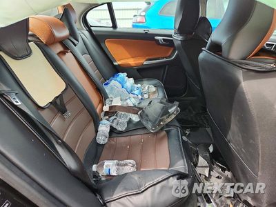Zdjęcie 10 z 12 samochodu: 2016 VOLVO S60 PREMIER VIN:LYV612TK5GB095118 - miniatura