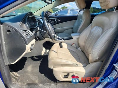 Zdjęcie 7 z 12 samochodu: 2016 CHRYSLER 200 LIMITED VIN:1C3CCCAB9GN175192 - miniatura