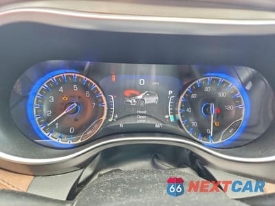 Zdjęcie 9 z 13 samochodu: 2017 CHRYSLER PACIFICA LIMITED VIN:2C4RC1GG1HR741508 - miniatura