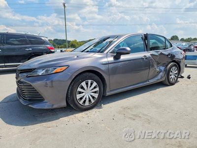 2020 TOYOTA CAMRY LE 4T1C31AK2LU519652 - główne zdjęcie licytacji z USA - miniatura