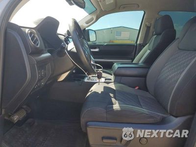 Zdjęcie 7 z 12 samochodu: 2018 TOYOTA TUNDRA CREWMAX SR5 VIN:5TFEY5F13JX236520 - miniatura