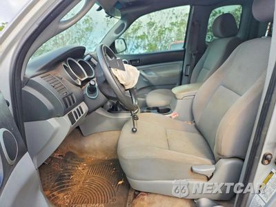 Zdjęcie 7 z 12 samochodu: 2005 TOYOTA TACOMA ACCESS CAB VIN:5TETX22N35Z054395 - miniatura