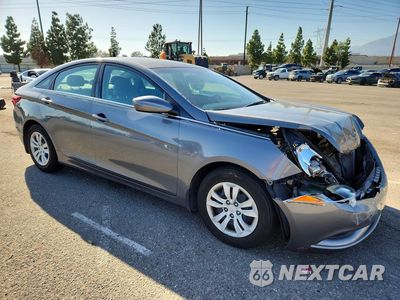 Czwarte zdjęcie samochodu z boku: 2013 HYUNDAI SONATA GLS VIN:5NPEB4AC4DH604515 - miniatura