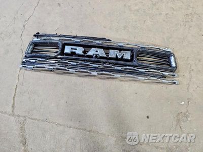 Zdjęcie 12 z 13 samochodu: 2022 RAM 3500 LIMITED VIN:3C63R3SL1NG181891 - miniatura