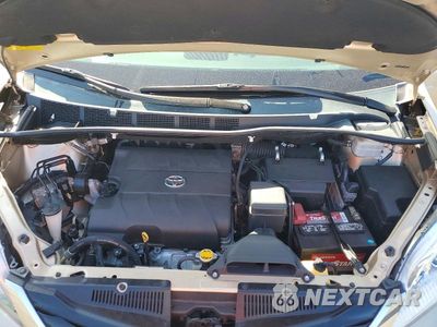 Zdjęcie 12 z 13 samochodu: 2013 TOYOTA SIENNA LE VIN:5TDKK3DC2DS292875 - miniatura