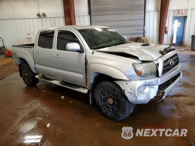 Czwarte zdjęcie samochodu z boku: 2010 TOYOTA TACOMA V6 VIN:3TMLU4EN5AM048444 - miniatura