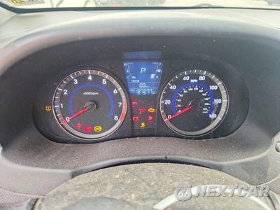 Zdjęcie 9 z 13 samochodu: 2013 HYUNDAI ACCENT GS VIN:KMHCT5AE8DU066642 - miniatura