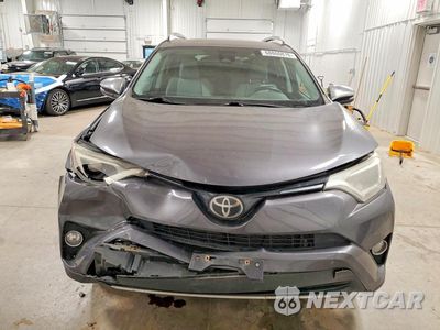 Piąte zdjęcie samochodu w środku: 2018 TOYOTA RAV4 XLE VIN:2T3RFREV9JW742716 - miniatura
